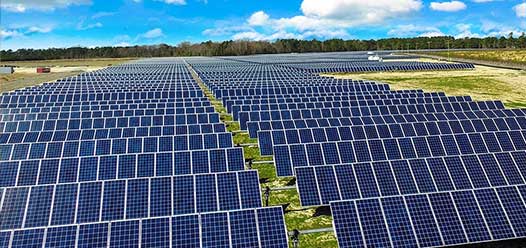 Terna: per il 2022 in Italia previsti 3,3 GW di nuovi impianti FV
